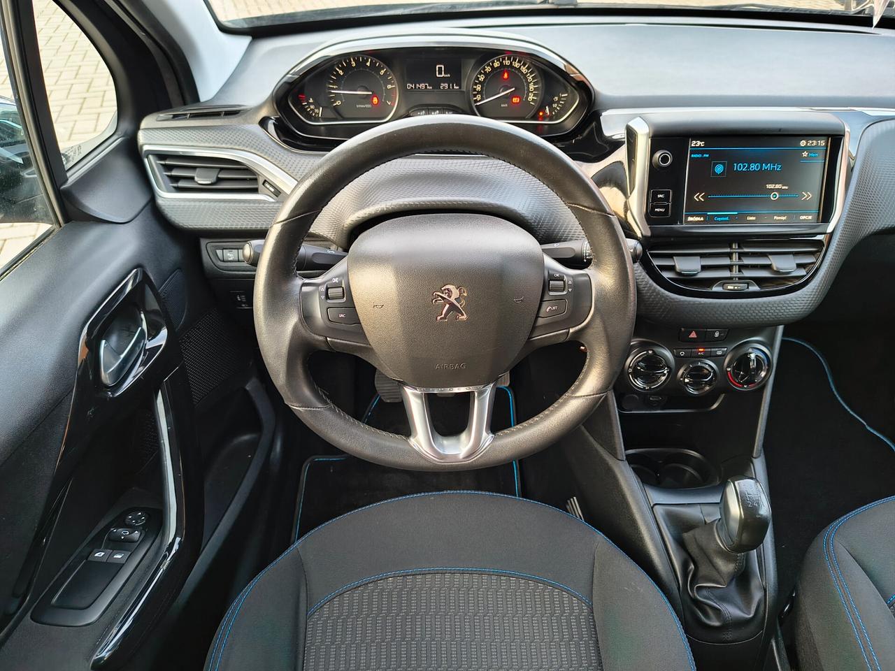 Peugeot 208 PureTech 82 5 porte Allure