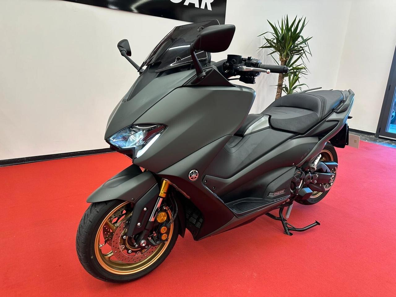 YAMAHA T MAX TECH MAX 560