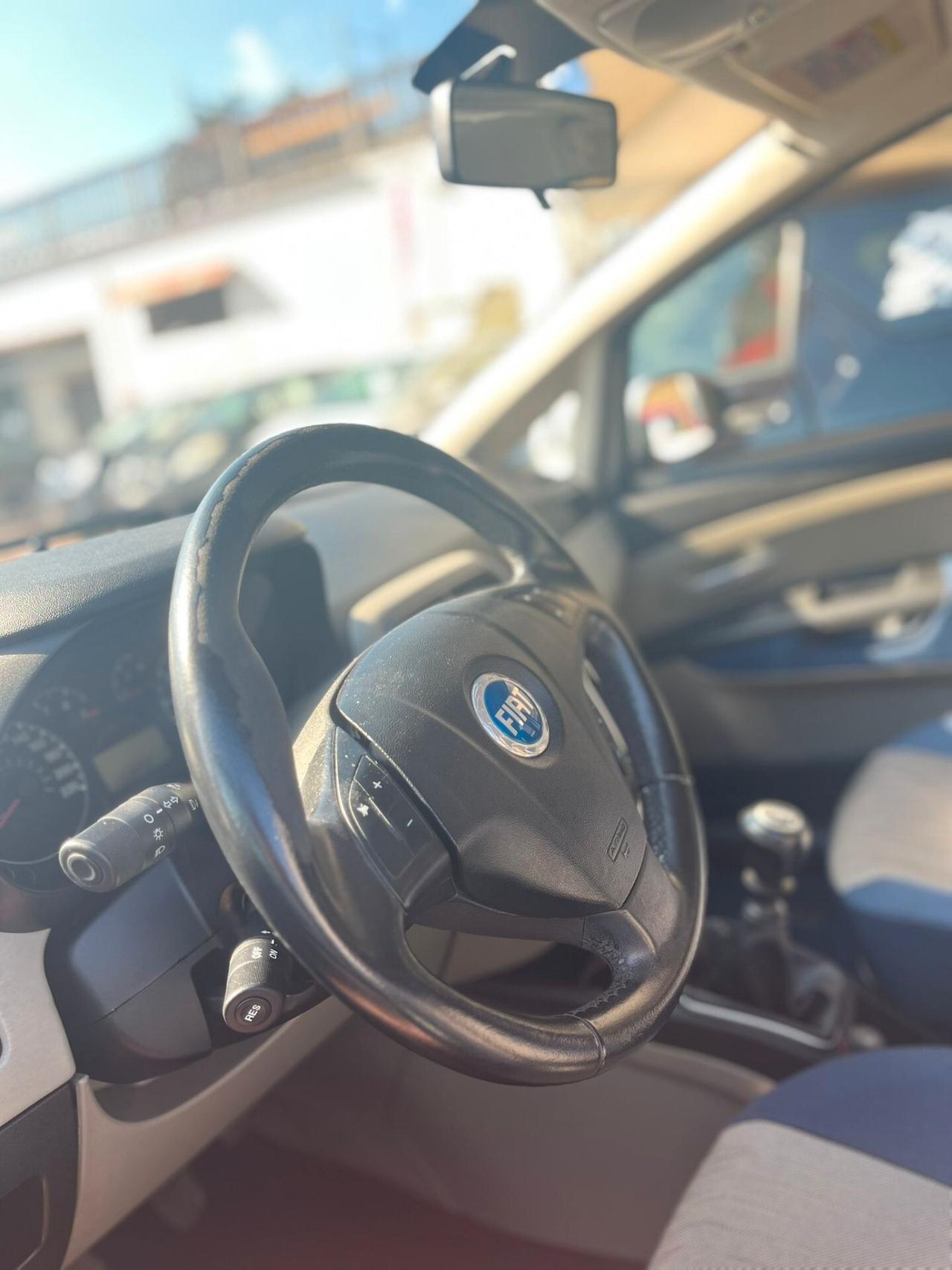 Fiat Grande Punto 1.3 MJT 90 CV 5 porte Emotion