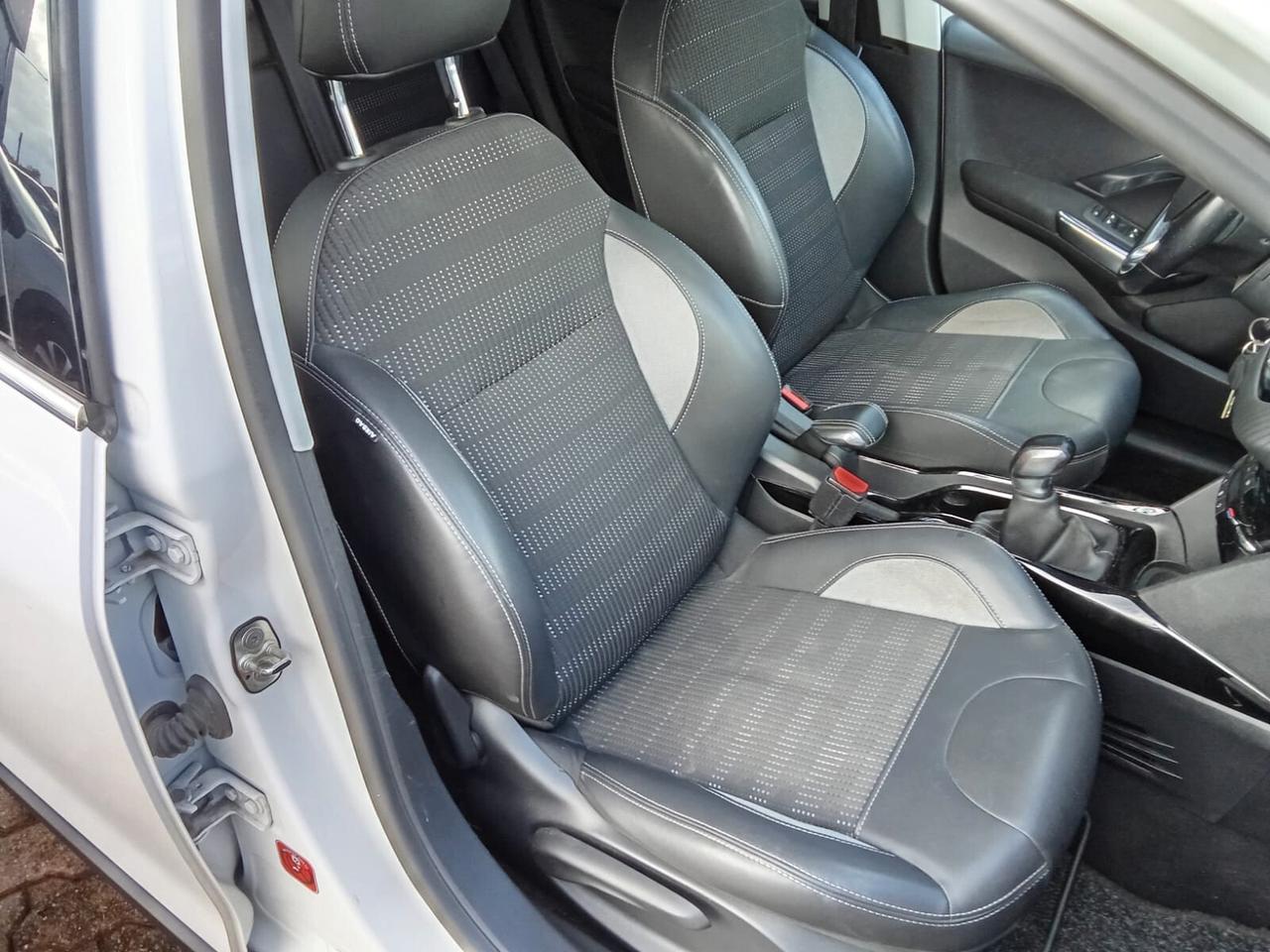 Peugeot 2008 BlueHDi 100 Allure