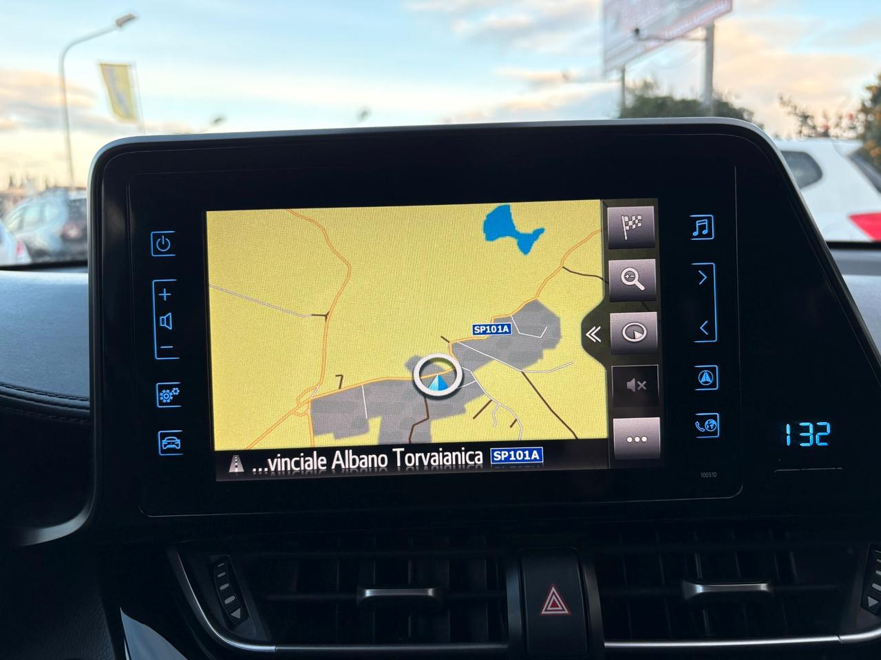 Toyota C-HR 1.8 Hybrid E-CVT Active