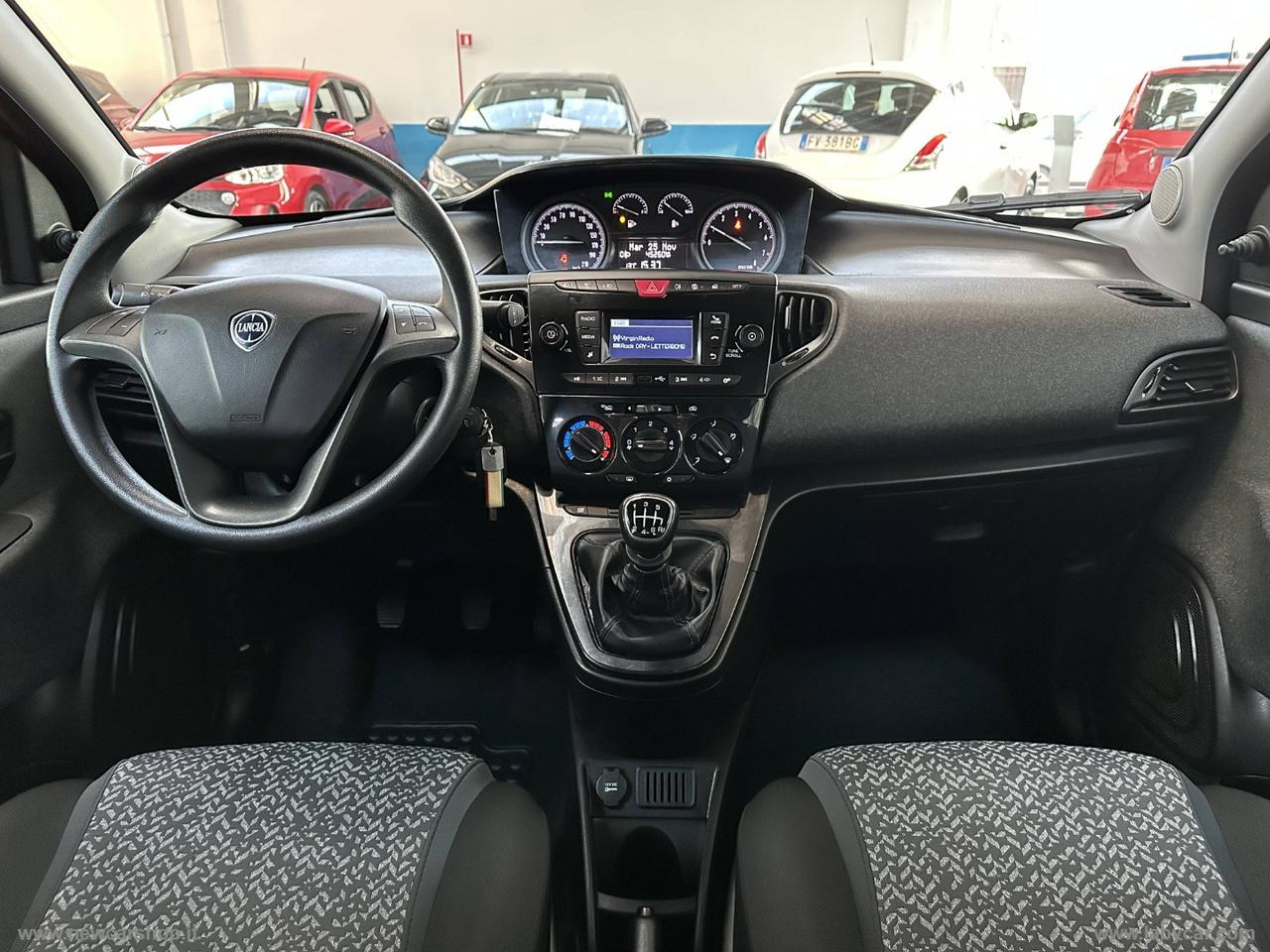 LANCIA Ypsilon 1.0 FireFly 5p.S&S Hyb. Eco Silv. NEOPATENTATI