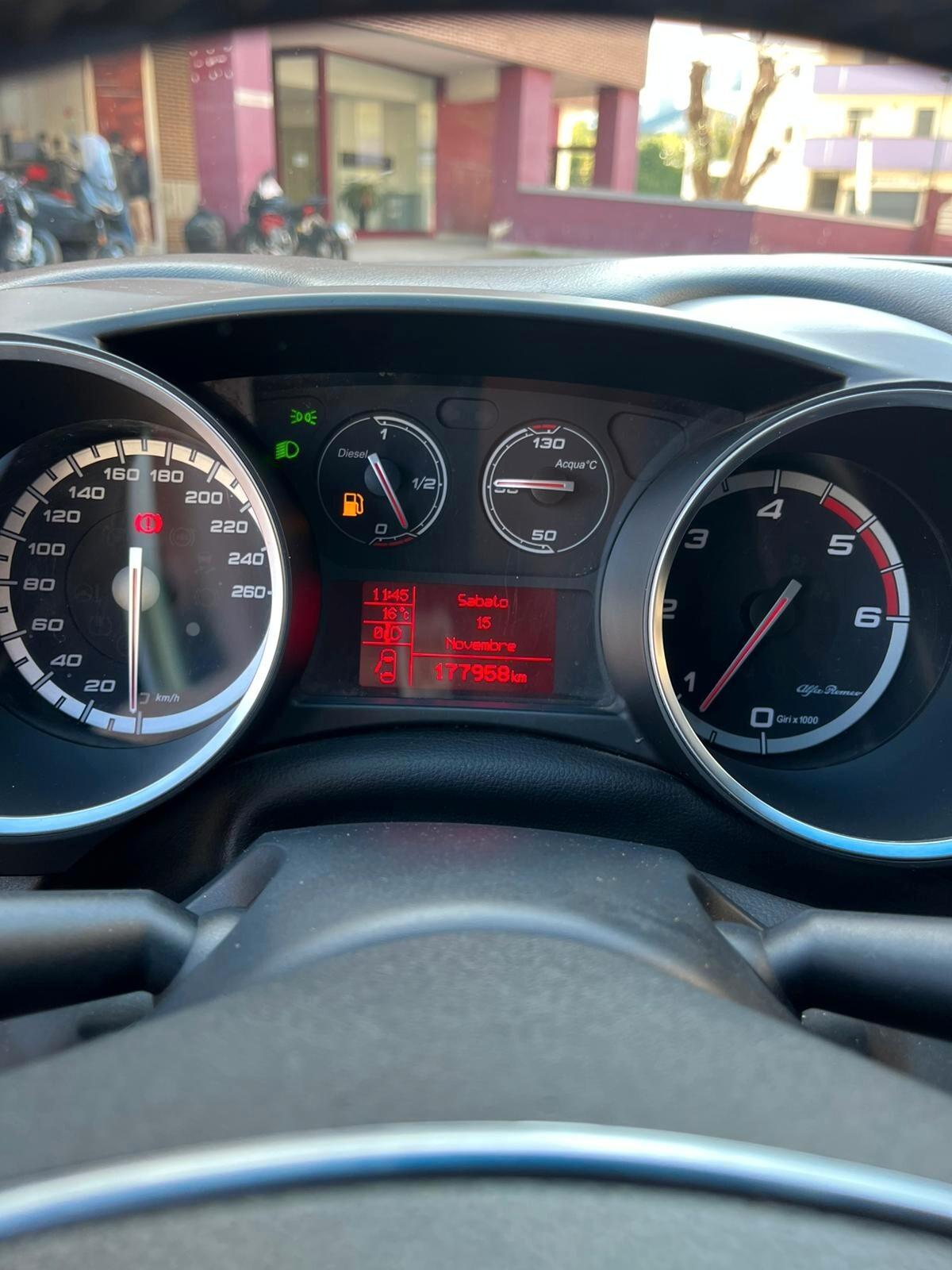 Alfa Romeo Giulietta 1.6 JTDm-2 105 CV Sprint