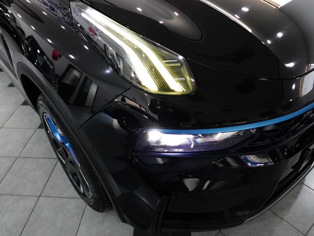 Lynk and Co 01 1.5 BZ 143 CV HEV 01