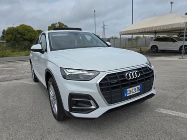 Audi Q5 40 2.0 tdi mhev 12V Business quattro s-tronic - TETTO -