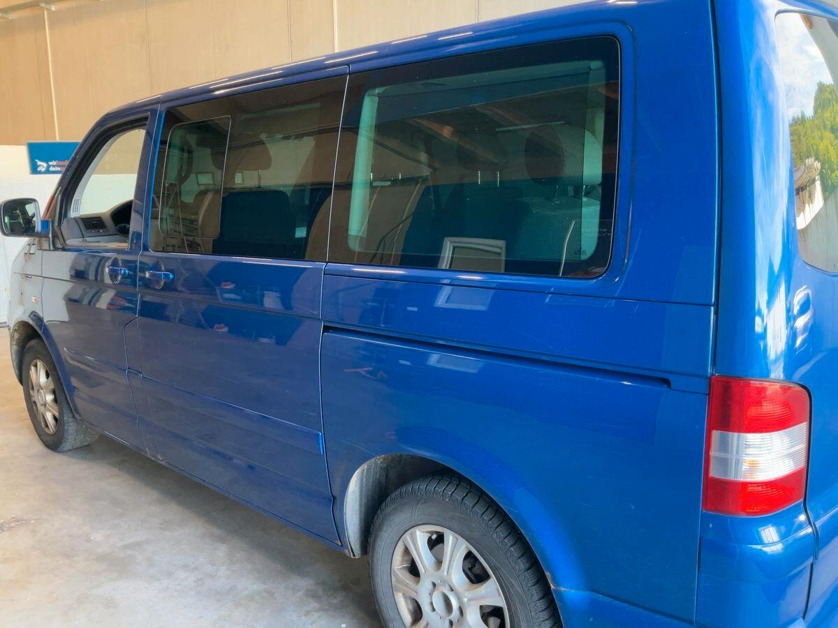 Volkswagen Multivan 2.5 TDI/130CV 4motion Highline