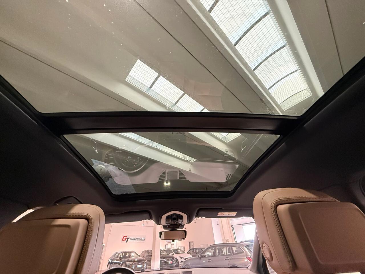 Porsche Macan 2.0 BLU MIAMI