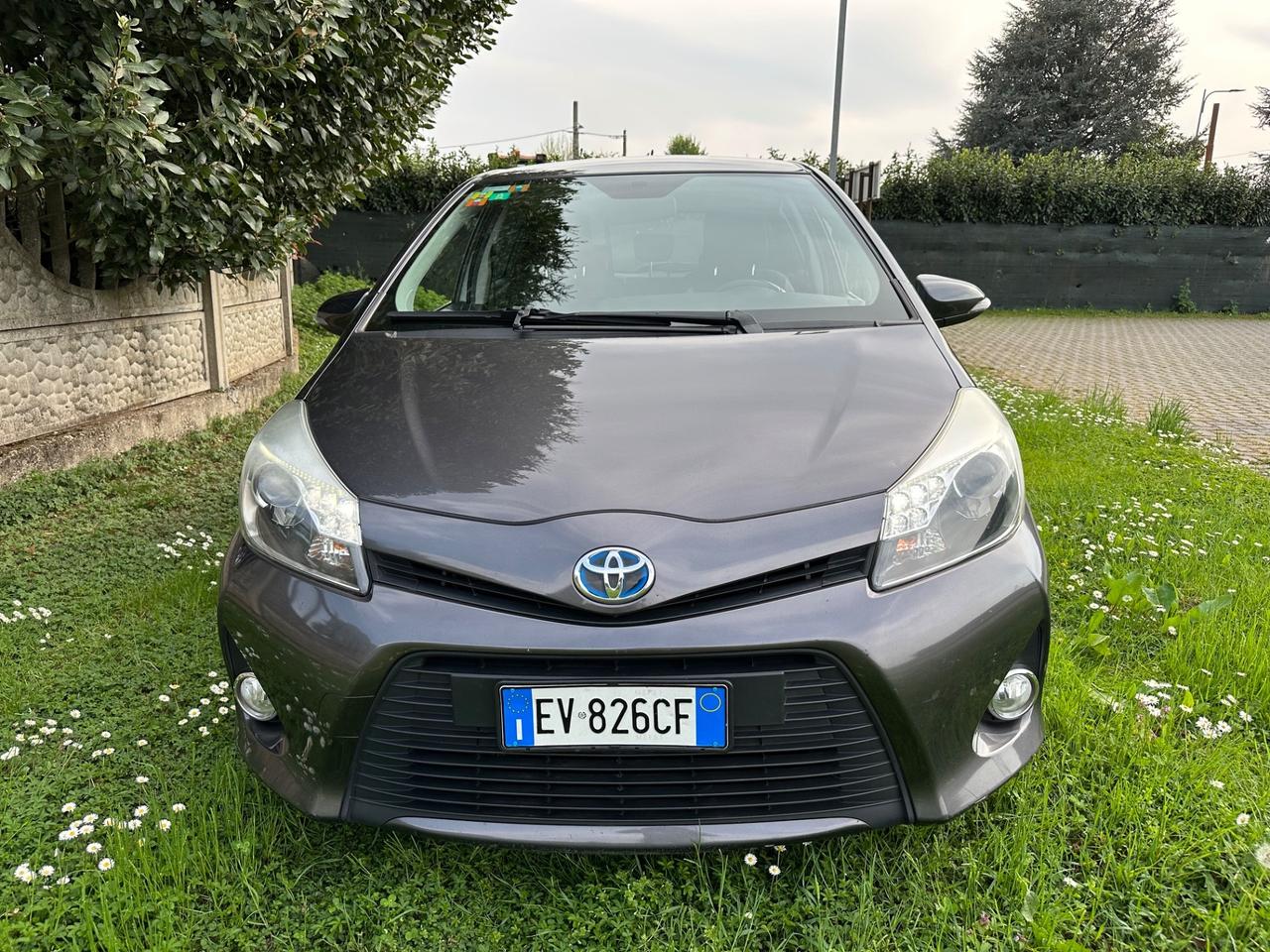 Toyota Yaris 1.5 Hybrid 5 porte Lounge