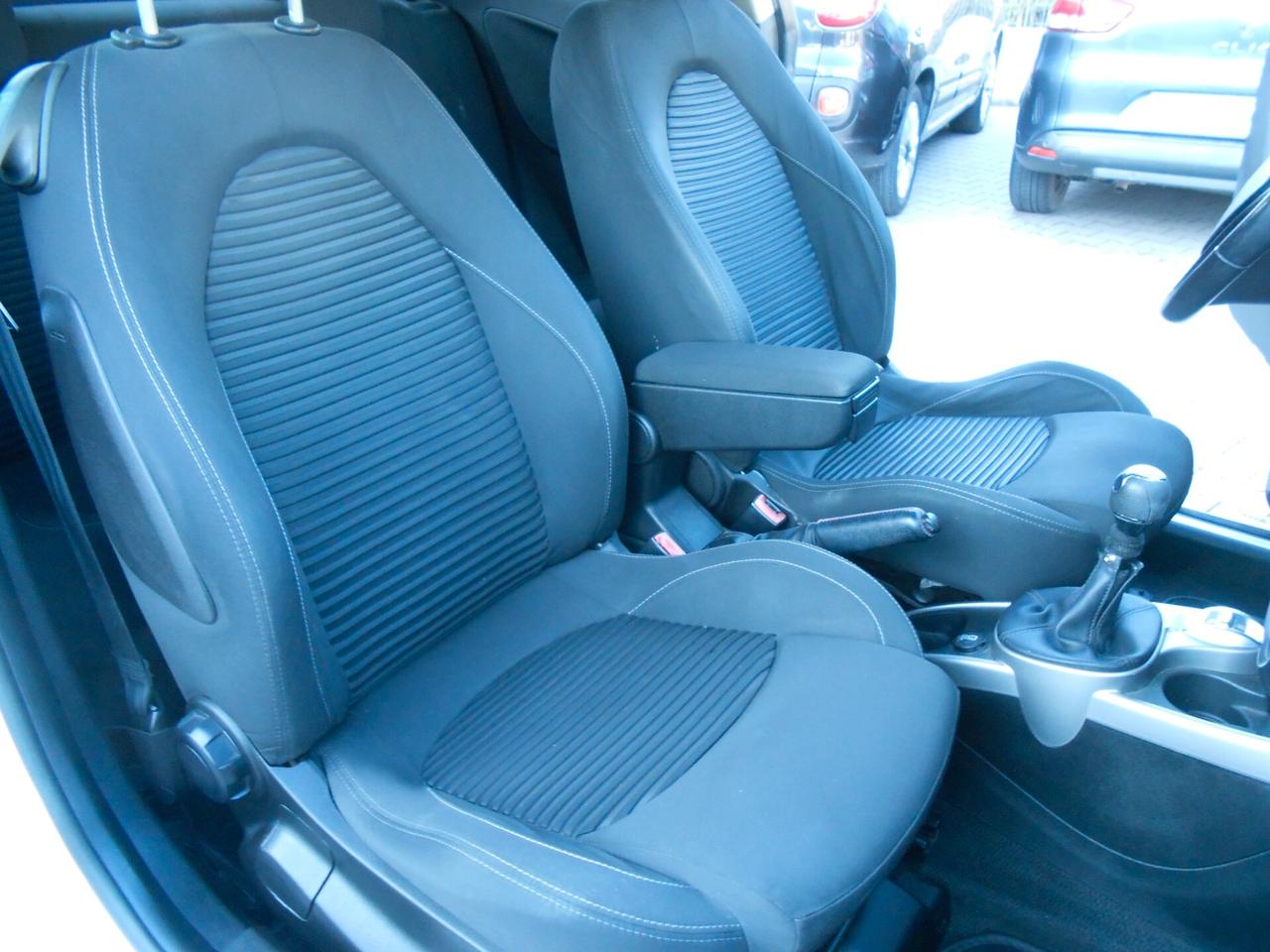 Alfa Romeo MiTo 1.3 JTDm-2 95 CV S&S Distinctive