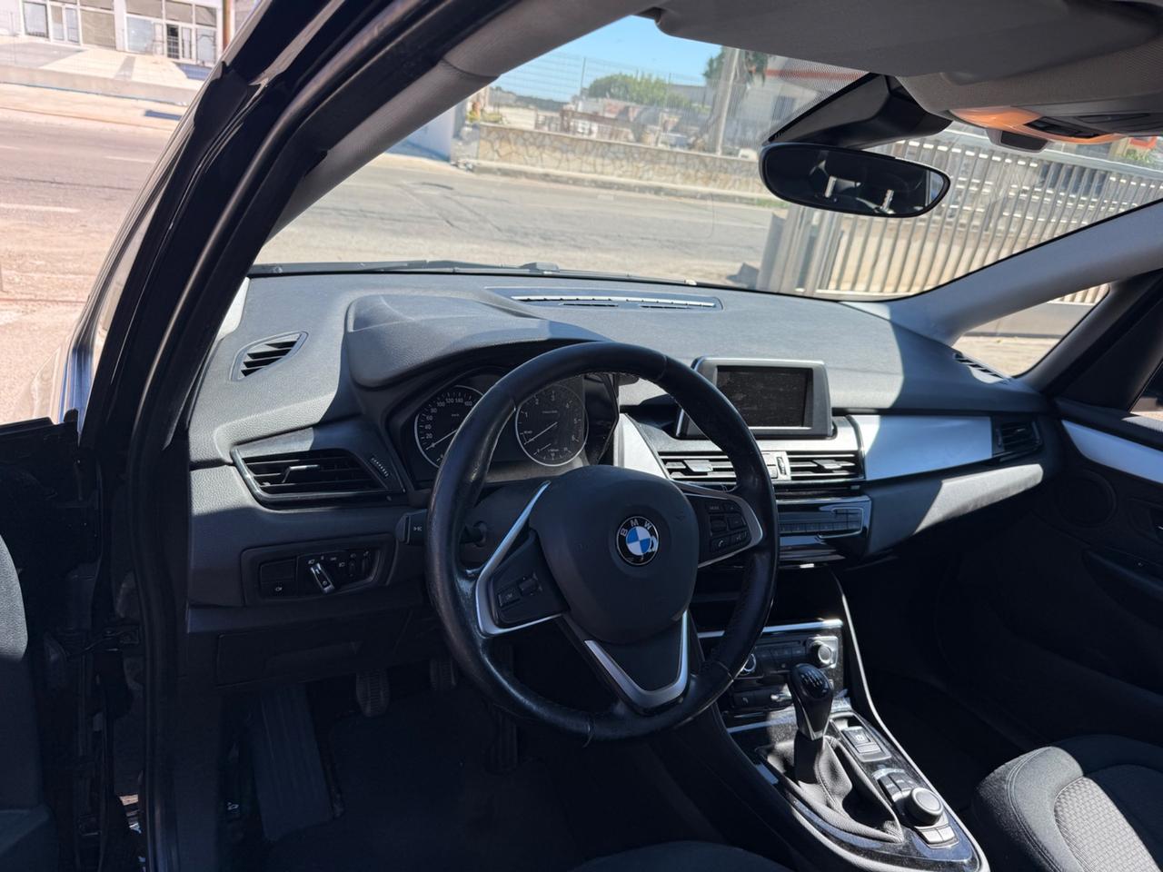Bmw 2er Active Tourer 214d Advantage