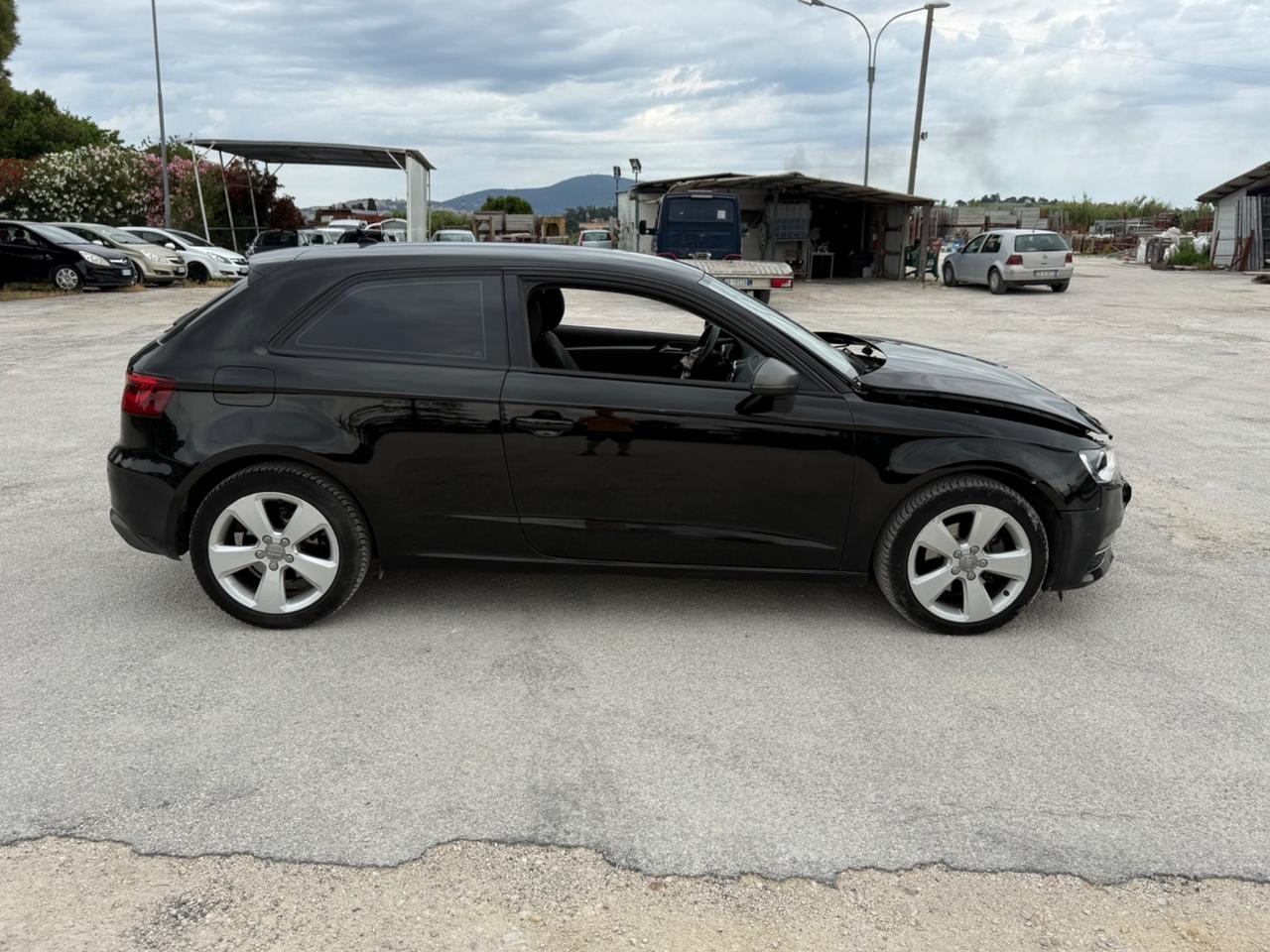 Audi A3 1.6 TDi EURO6B incidentata/sinistrata