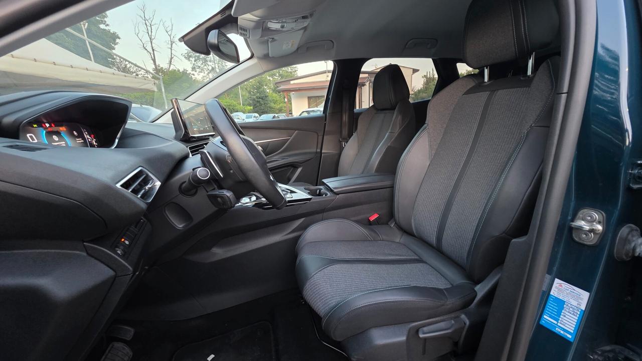 Peugeot 3008 BlueHDi 130 S&S EAT8 Allure