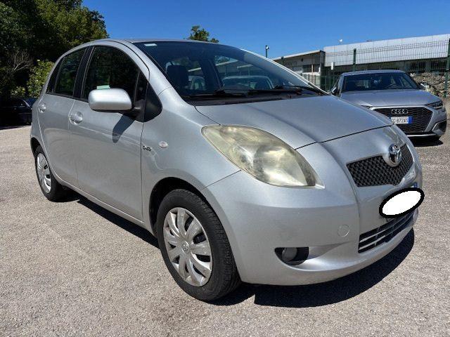TOYOTA Yaris 1.4 D-4D 5 porte Sol