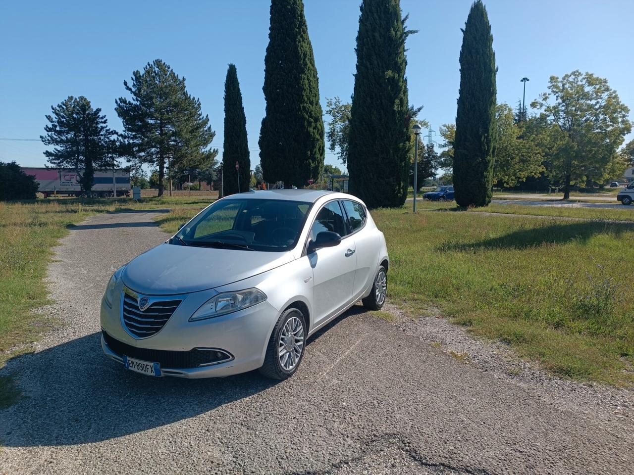Lancia Ypsilon 1.2 69 CV 5 porte GPL Ecochic Gold