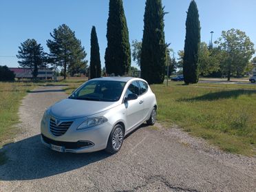 Lancia Ypsilon 1.2 69 CV 5 porte GPL Ecochic Gold