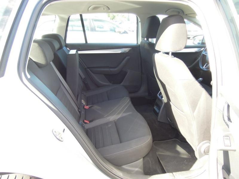 Skoda Octavia 1.5 DSG Wagon Ambition G-Tec