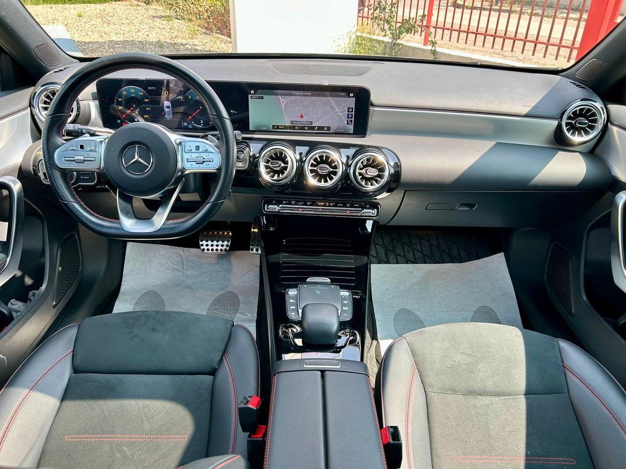 Mercedes-Benz A 180 D Premium Night Edition #5792