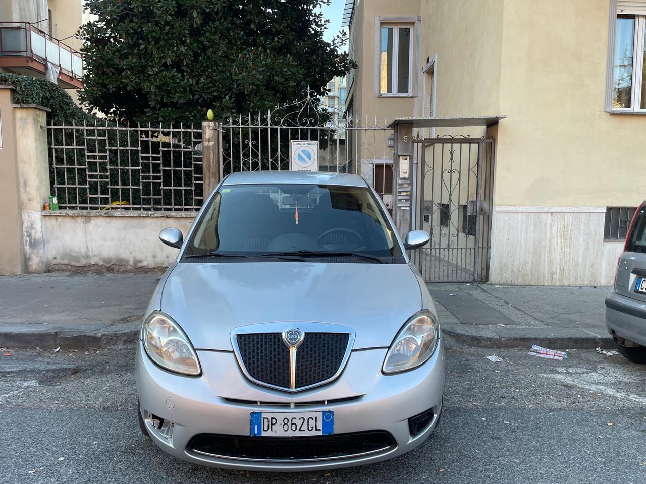 Lancia Ypsilon 1.2 Argento