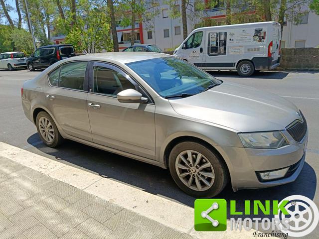 SKODA Octavia 1.6 TDI CR 105 CV Elegance NEOPATENTATI