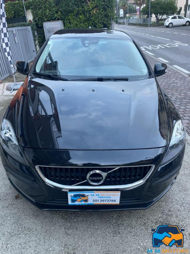 VOLVO V40 Kinetic con 12 mesi garanzia
