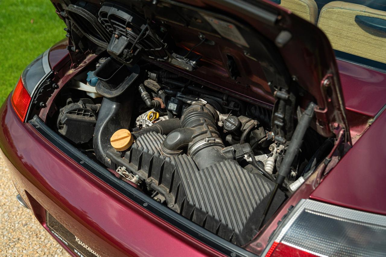 Porsche 996 (911) CARRERA - POR00269