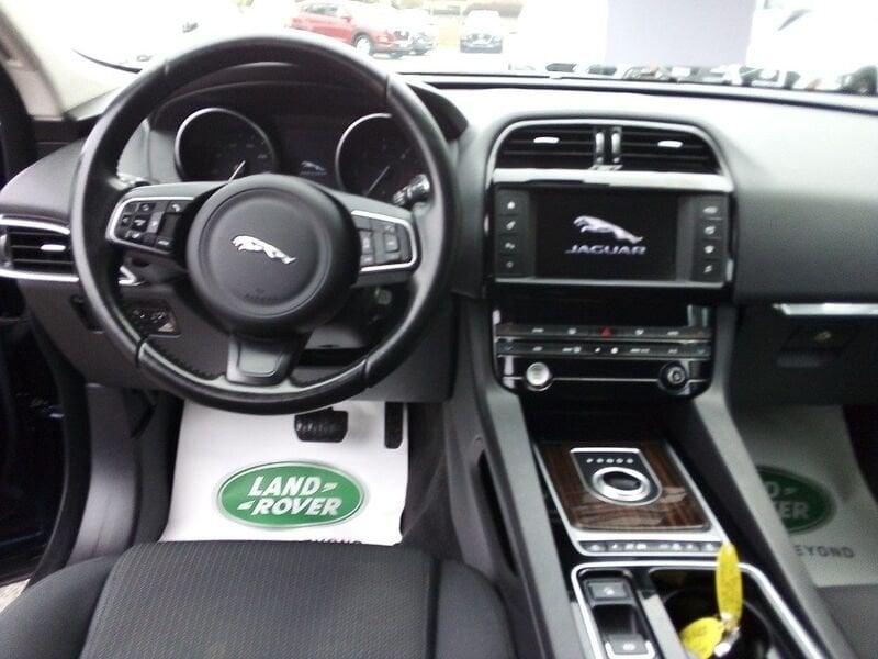 Jaguar F-Pace F-Pace 2.0 D 180 CV AWD aut. Pure
