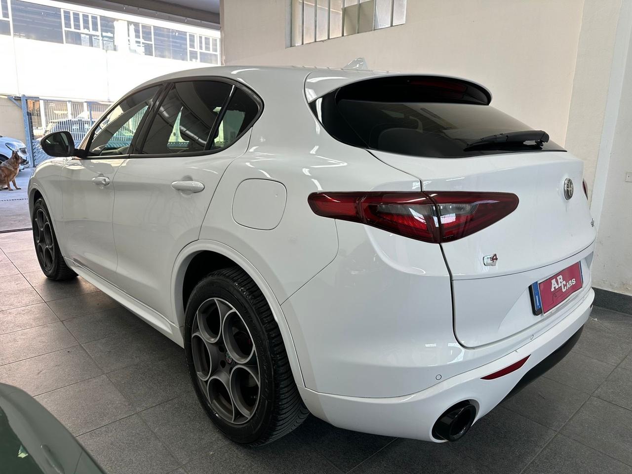Alfa Romeo Stelvio 2.2 Turbodiesel 180 CV AT8 Q4 Executive