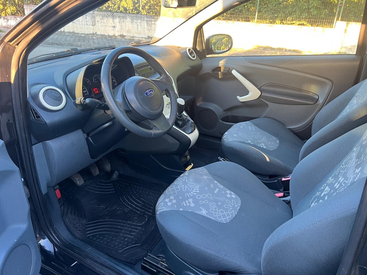 Ford Ka 1.3 TDCi 75cv Titanium 2013