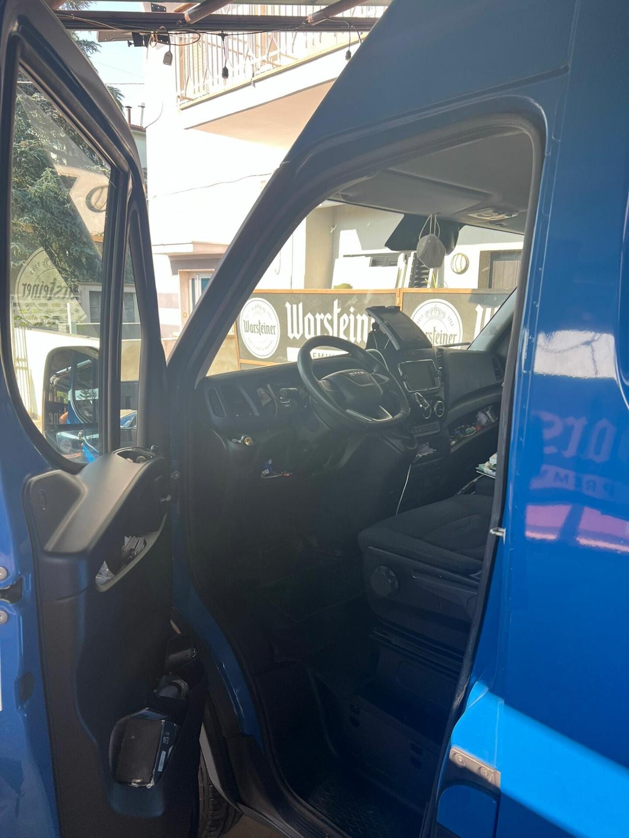 Iveco Daily Furgone Hi-Matic - 2020