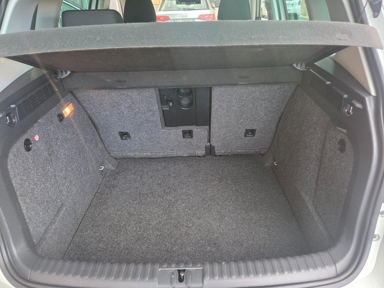 VW TIGUAN 2.0 TDI ANNO 2015 NAVI PARK ASSIST KMCERTIF