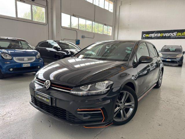 VOLKSWAGEN Golf 1.5 TSI ACT Sport R-LINE