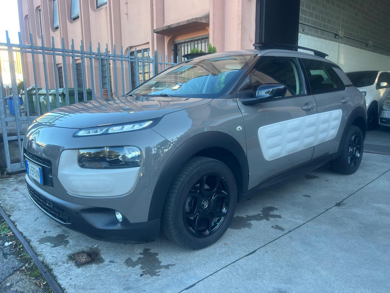 Citroen C4 Cactus PureTech 75 Feel tetto navi telecamera