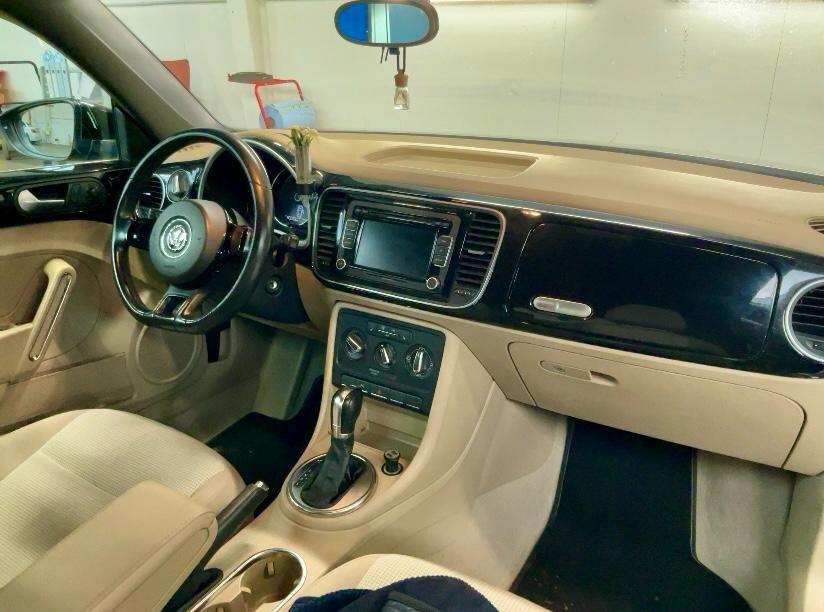 Volkswagen Maggiolino Cabrio 1.2 DSG TSI SENSORI DI PARCHEGGIO