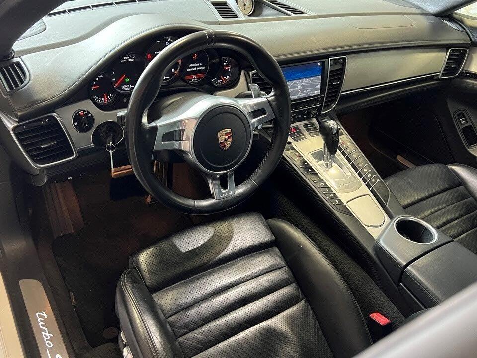Porsche Panamera 4.8 Turbo S 550cv