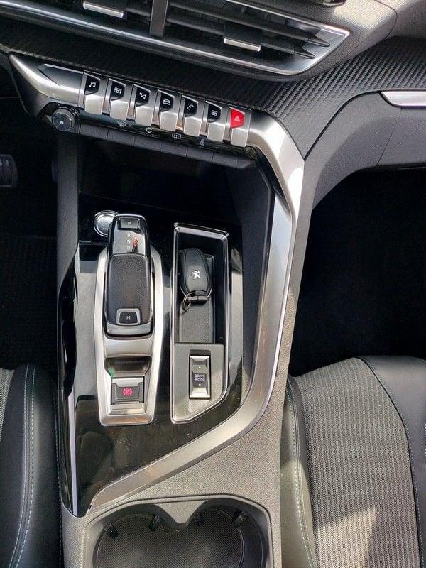 Peugeot 3008 BlueHDI 130 EAT8 S&S Allure