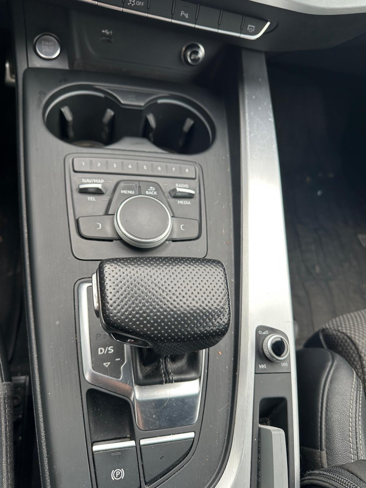 Audi A4 40 G-TRON S LINE EXPORT / COMMERCIANTI