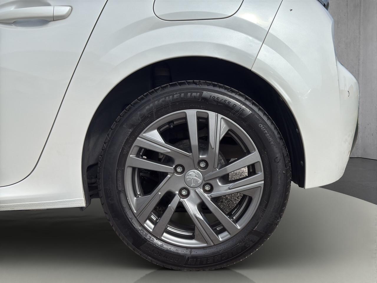 Peugeot 208 PureTech 75 Stop&Start 5 porte STYLE