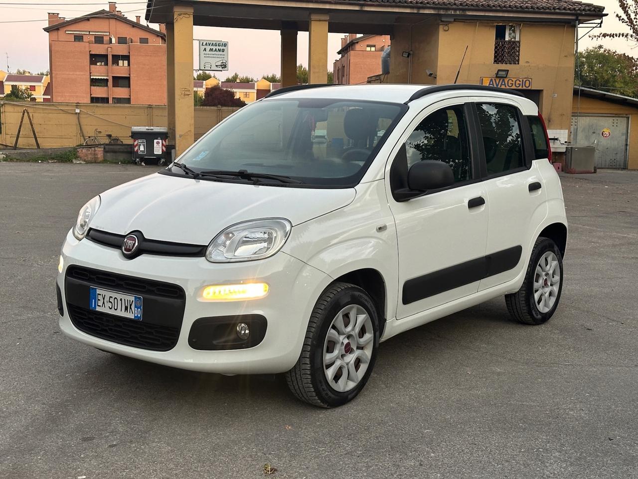 Fiat Panda 0.9 TwinAir Turbo Natural Power Lounge