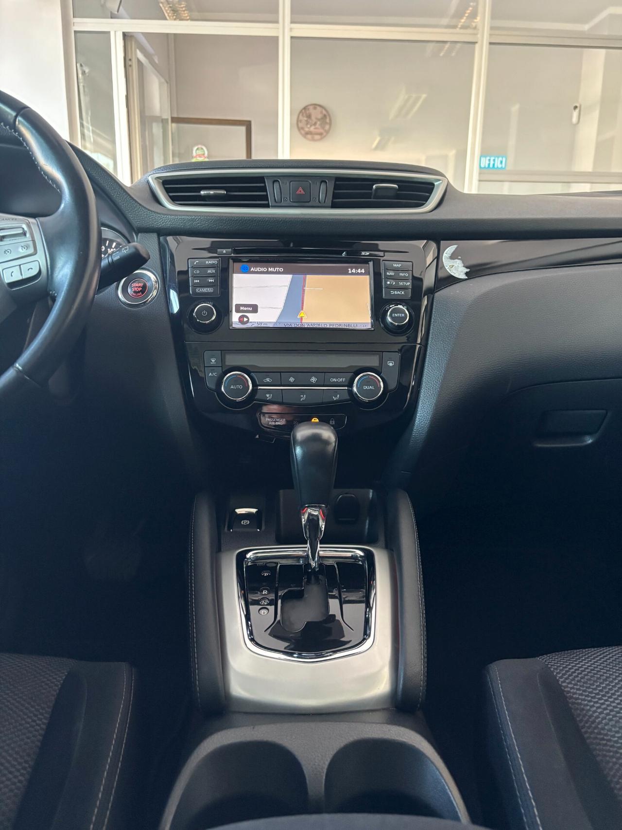 Nissan Qashqai 1.2 DIG-T N-Connecta