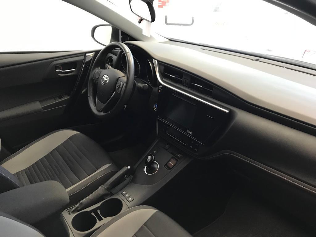 Toyota Auris TS 1.8 Hybrid Business ARGENTO