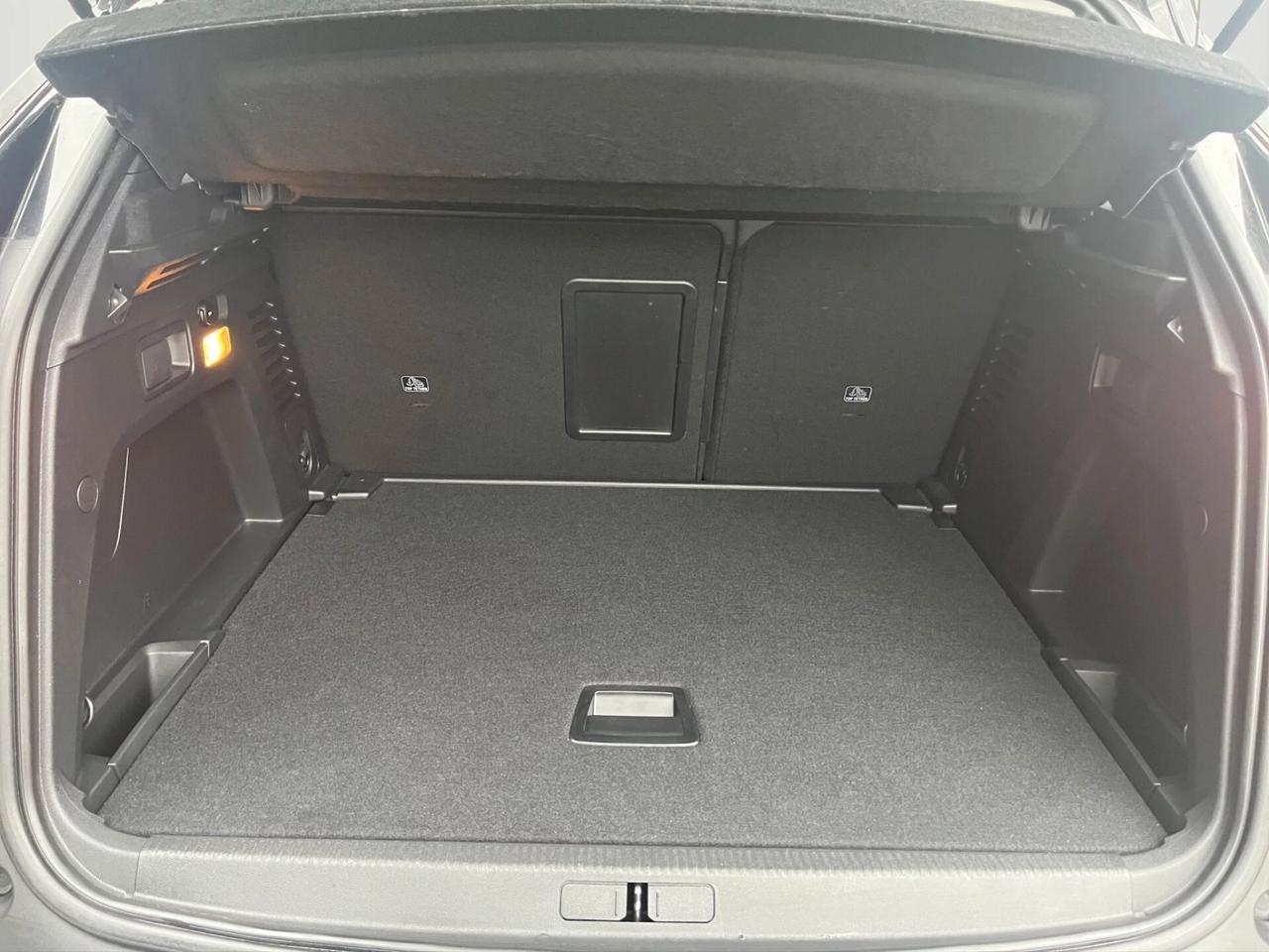Peugeot 3008 BlueHDi 130 S&S EAT8 Allure