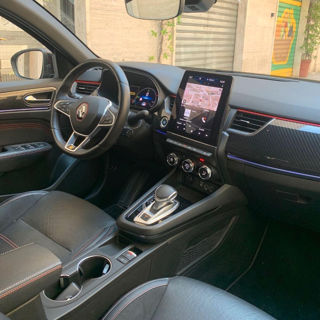 Renault Arkana Hybrid E-Tech 145 CV R.S. Line