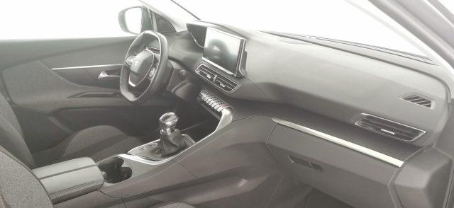 PEUGEOT 3008 BlueHDi 130 S&S Active Business
