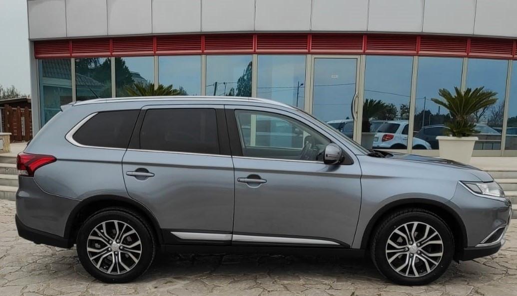 Mitsubishi Outlander 2.2 DI-D 4WD Instyle 7p.