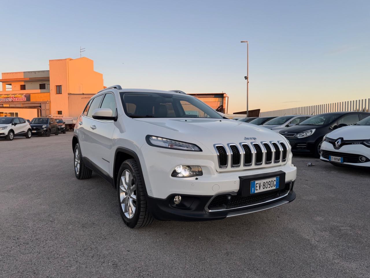 JEEP CHEROKEE 2.0 MJTD 140CV 2WD MANUAL FULL LED