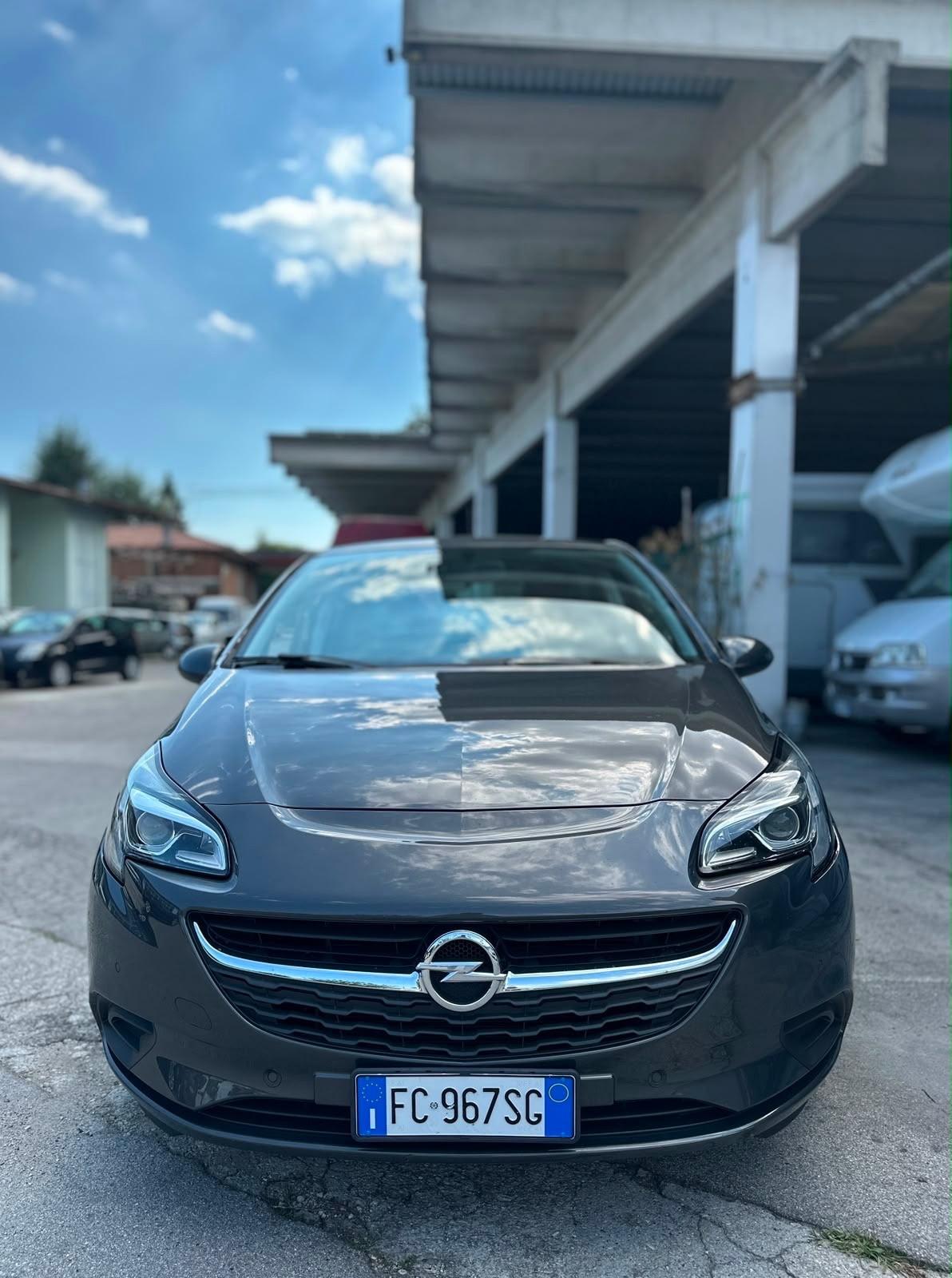 Opel Corsa 1.2 5 porte