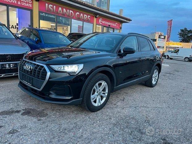 AUDI Q3 35 TDI S tronic Business 2020