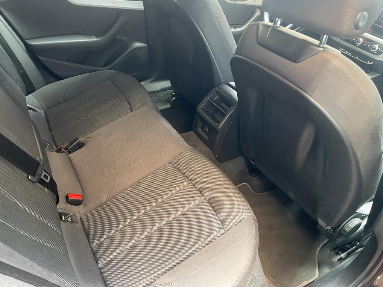 Audi A4 UNICO PROPRIETARIO - TAGLIANDI CERTIFICATI