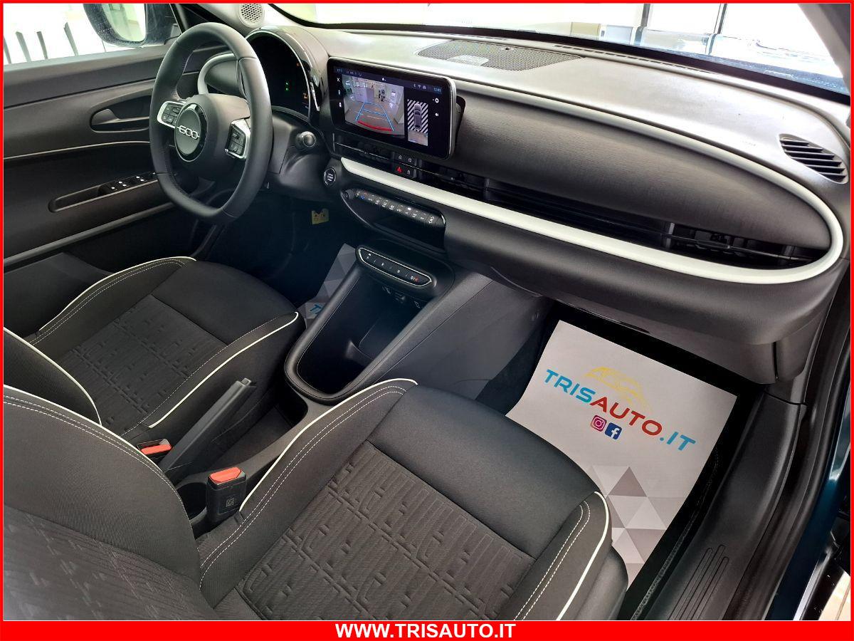 FIAT 600 1.2T MHEV DCT POP NEOPATENTATI (FARI LED)