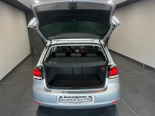 VOLKSWAGEN Golf 1.6 TDI DSG Highline